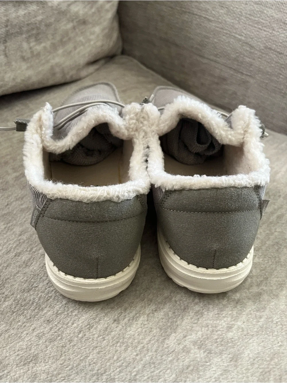 Women’s Hey Dude Gray Corduroy Wendy Shearling Lined Slip On Sneakers  Size 8